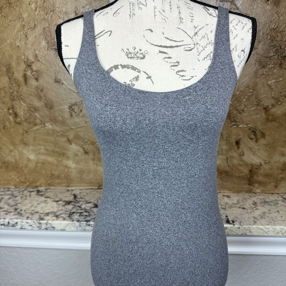 Babaton Tank‎ Top Women's Medium Gray Stretch Form Fitting EUC